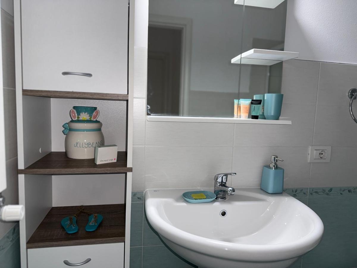 Central Apartment ティミショアラ エクステリア 写真